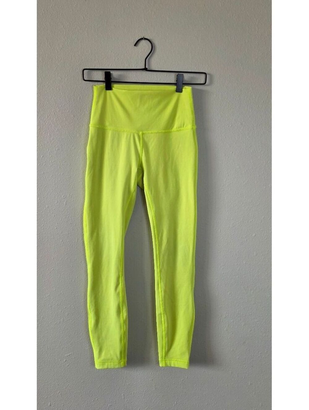 Lululemon Neon Yellow High Rise Cropped Leggings Women’s Size 4
